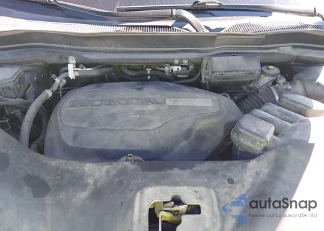 2017 Honda Ridgeline Rtl-E z USA, uszkodzony, nr VIN 5FPYK3F73HB029533